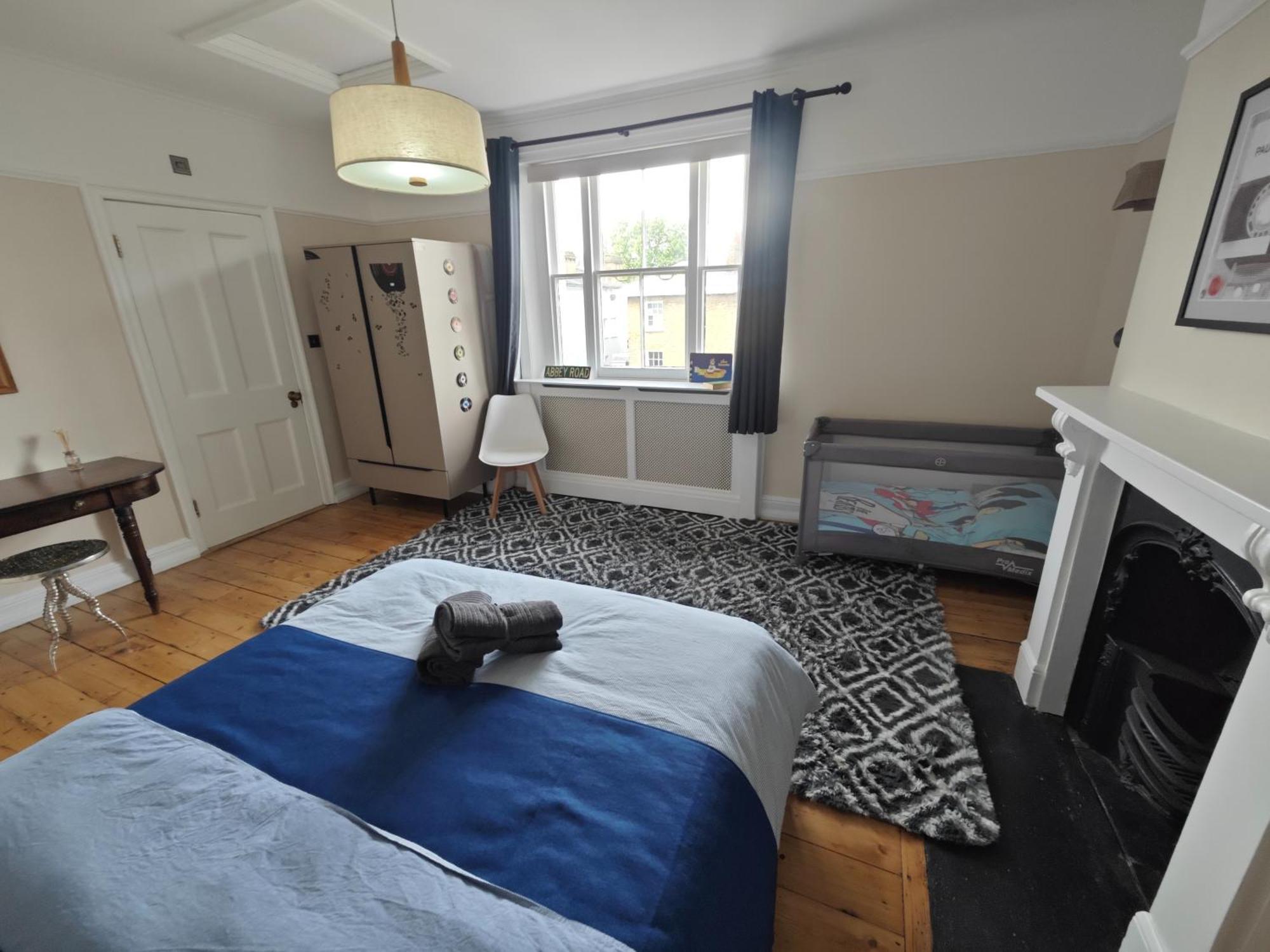 Stunning 4 Bedroom Flat In Regent's Park - Abbey Rd Case de vacanță Londra